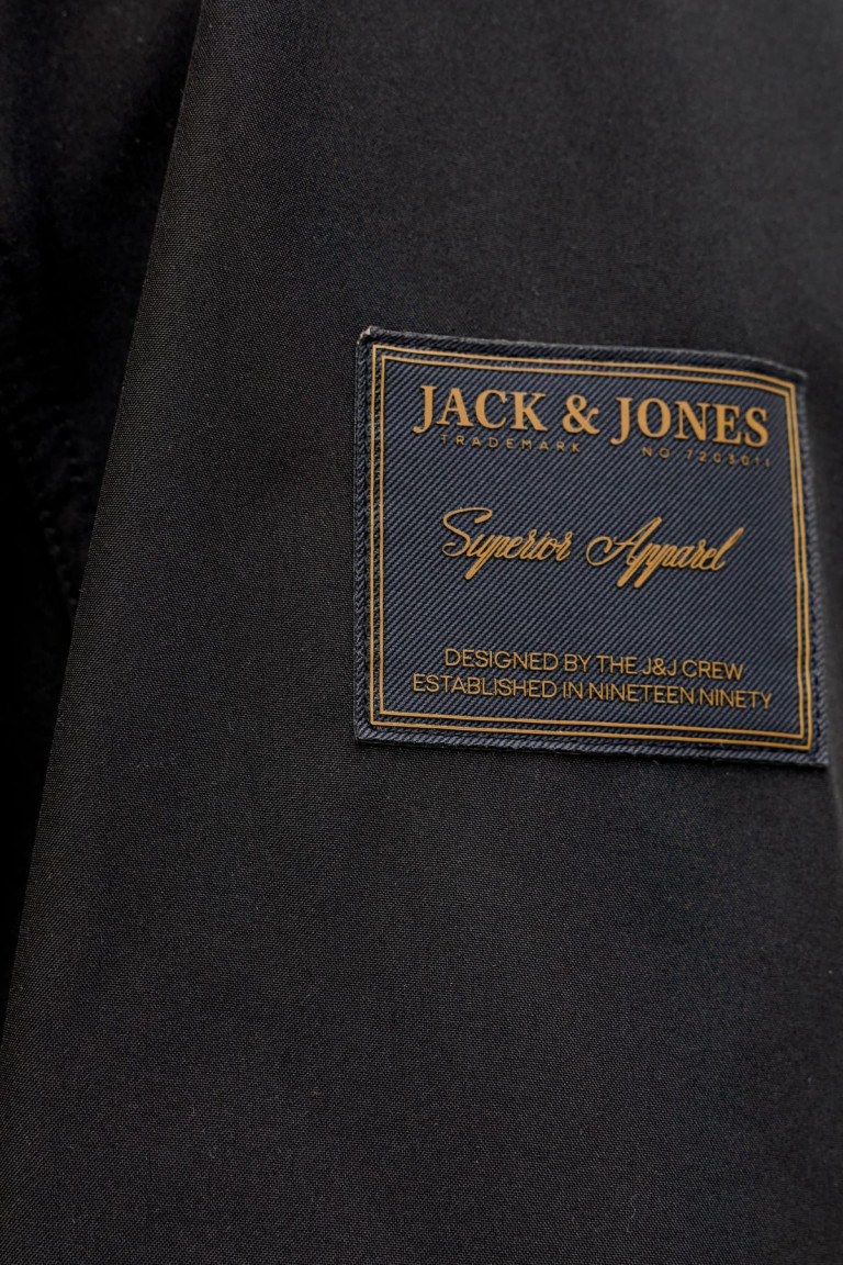Куртка великого розміру з високим коміром-стійкою Jack&Jones, чорна