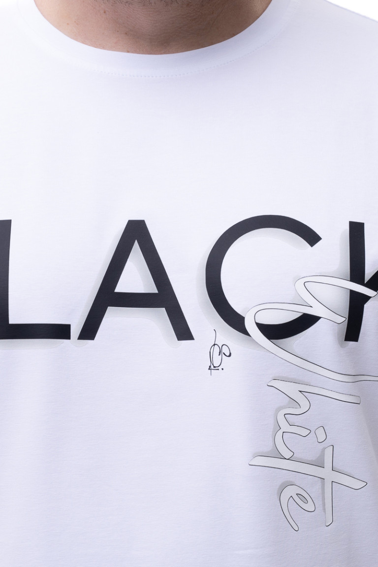 Футболка великого розміру з принтом «BLACK» Big Team, біла